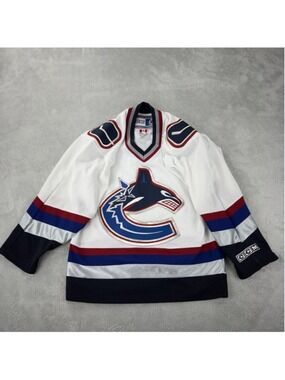 Vintage Vancouver Canucks Youth Size Small/Medium Hockey Jersey